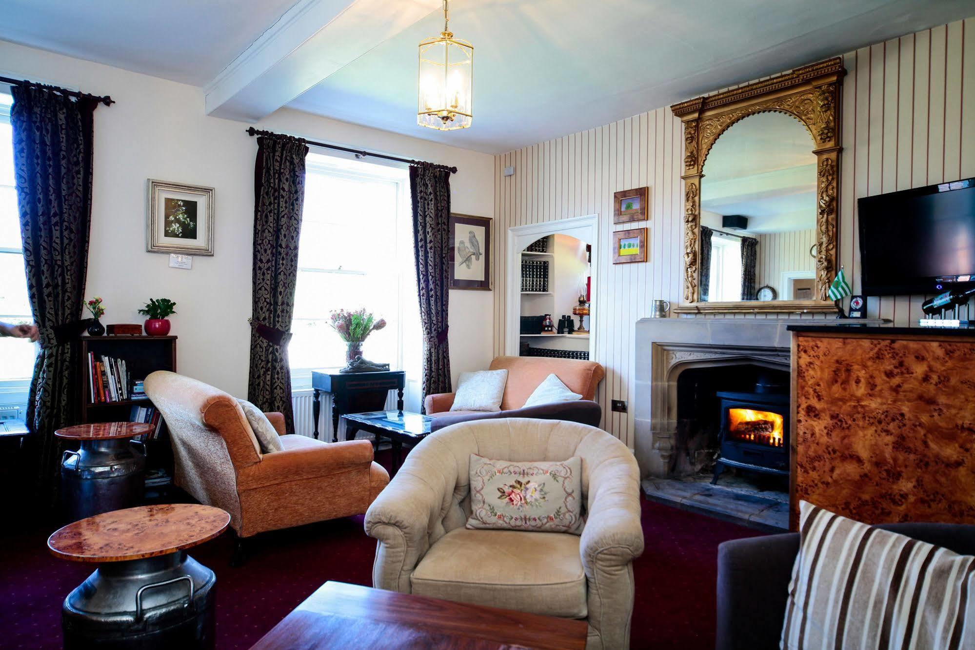 Rollestone Manor B&B And Restaurant Shrewton Exterior foto